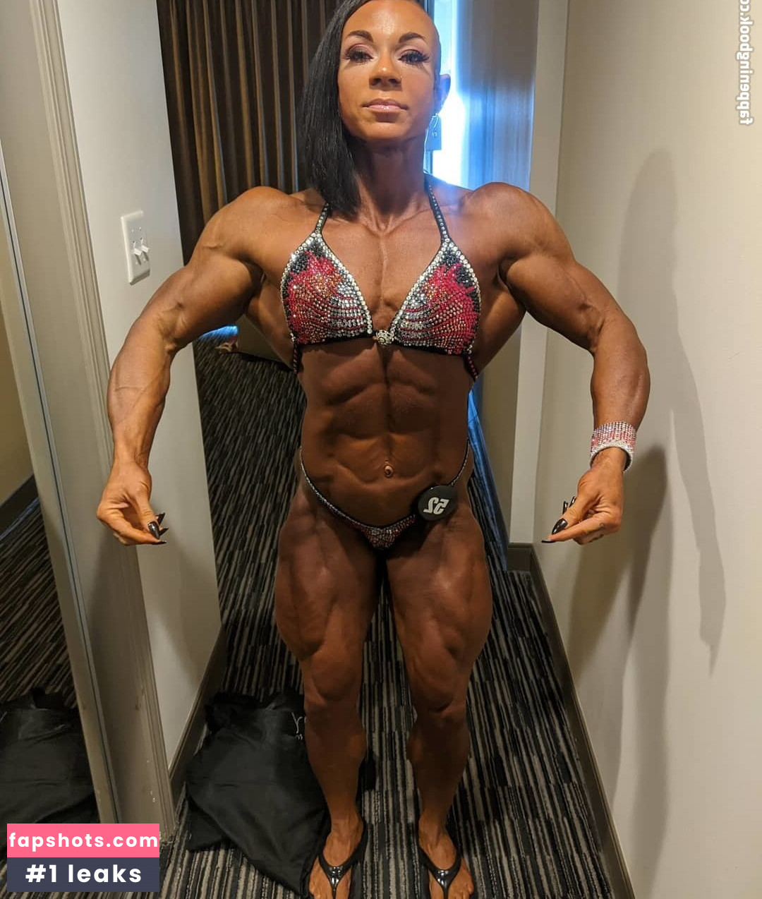 Angela Yeo gallery photo #57