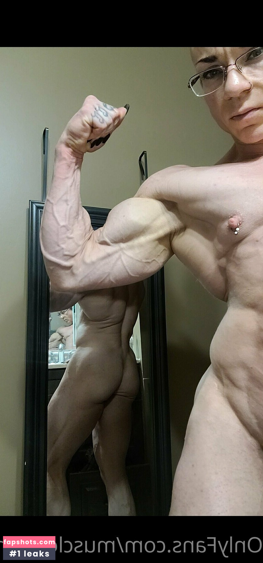 Angela Yeo gallery photo #62