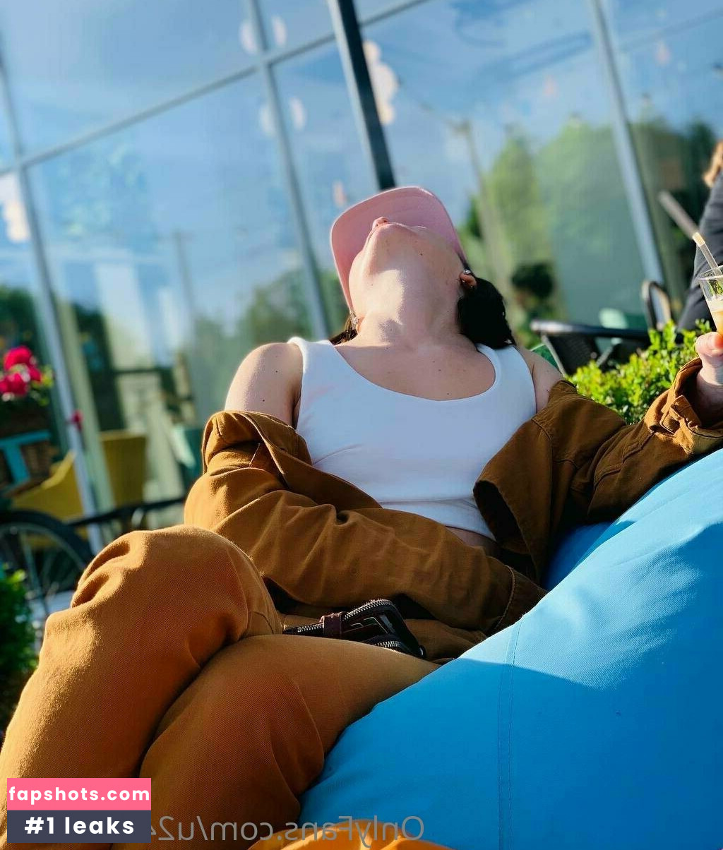 angelamom gallery photo #124