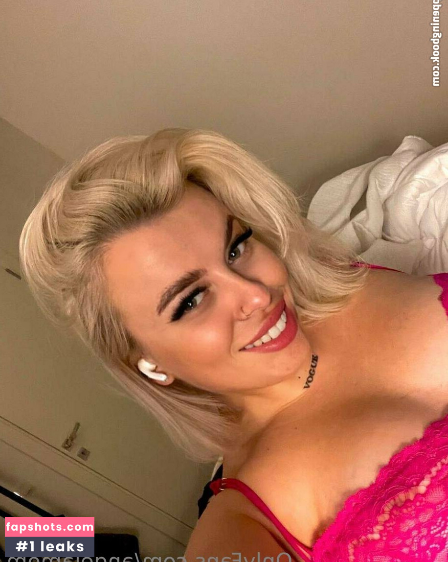 angelamom gallery photo #46