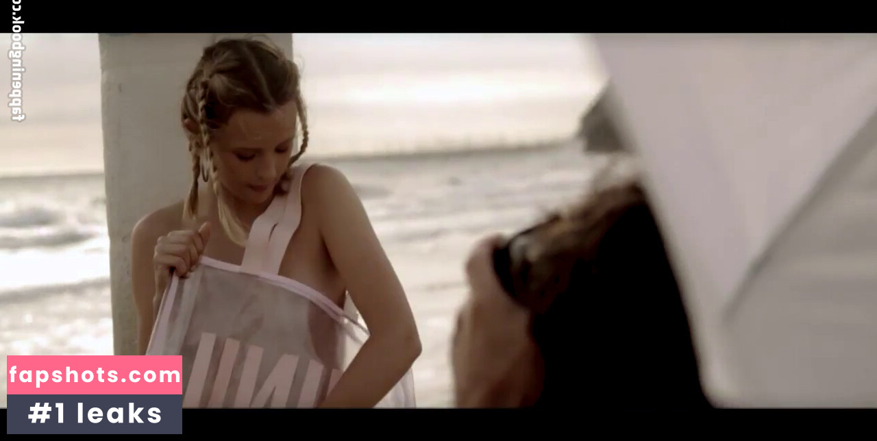 Angèle Van Laeken gallery photo #12