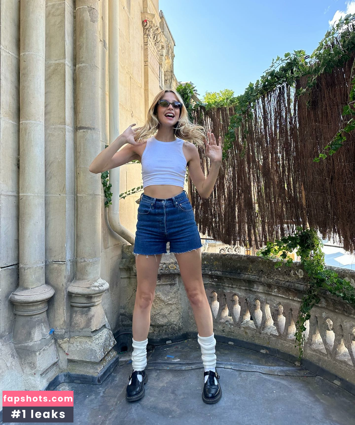 Angèle Van Laeken gallery photo #42