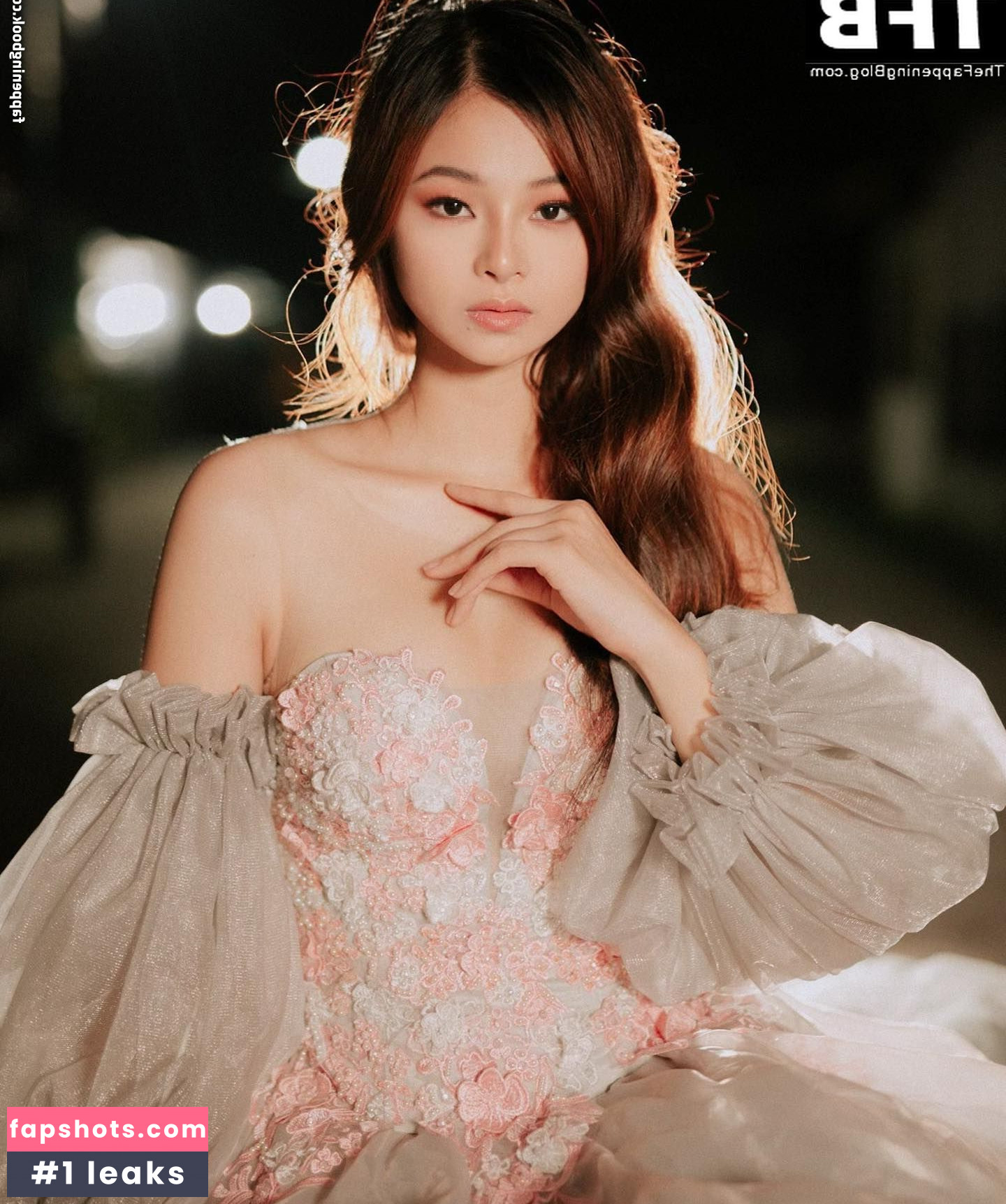 Angeli Khang gallery photo #26