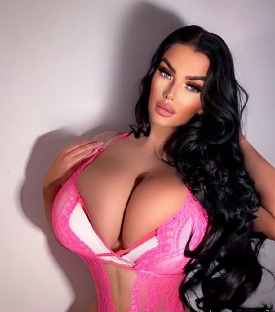 angelica-sharpe gallery photo #380