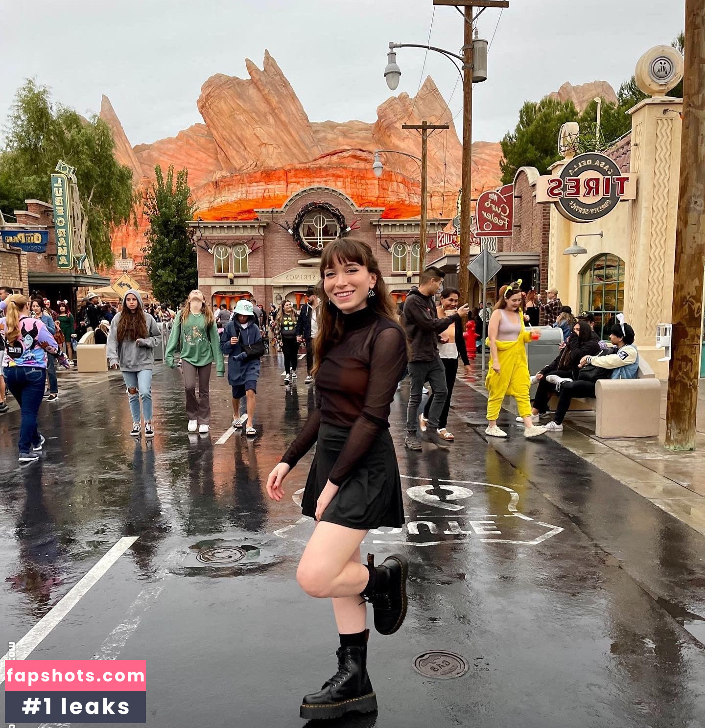 Angelica Trae gallery photo #23