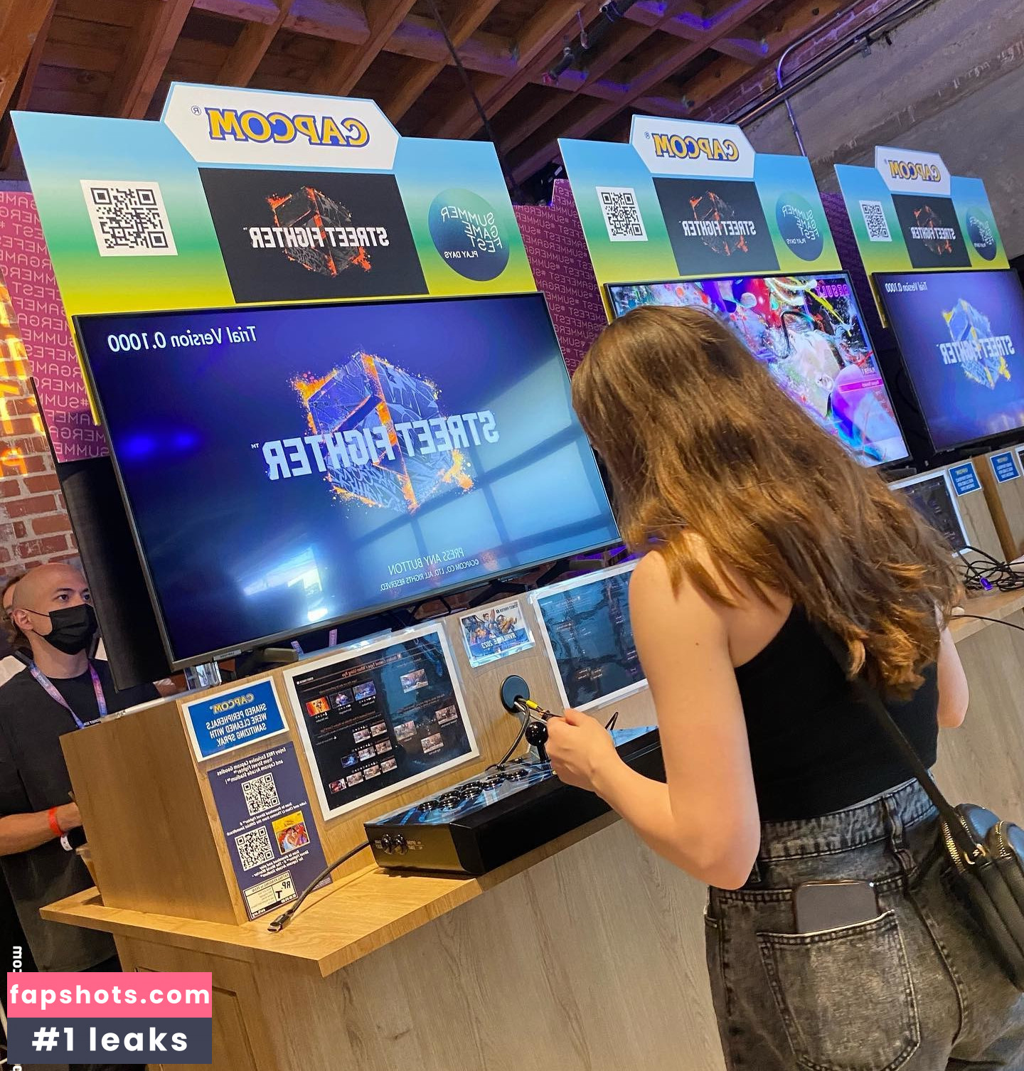 Angelica Trae gallery photo #25