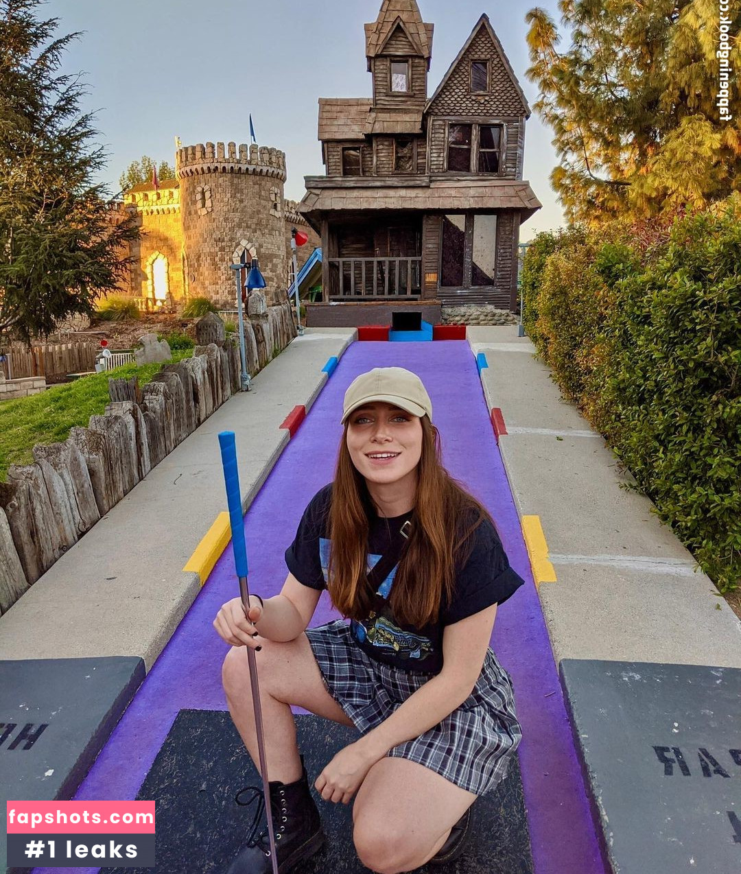 Angelica Trae gallery photo #32