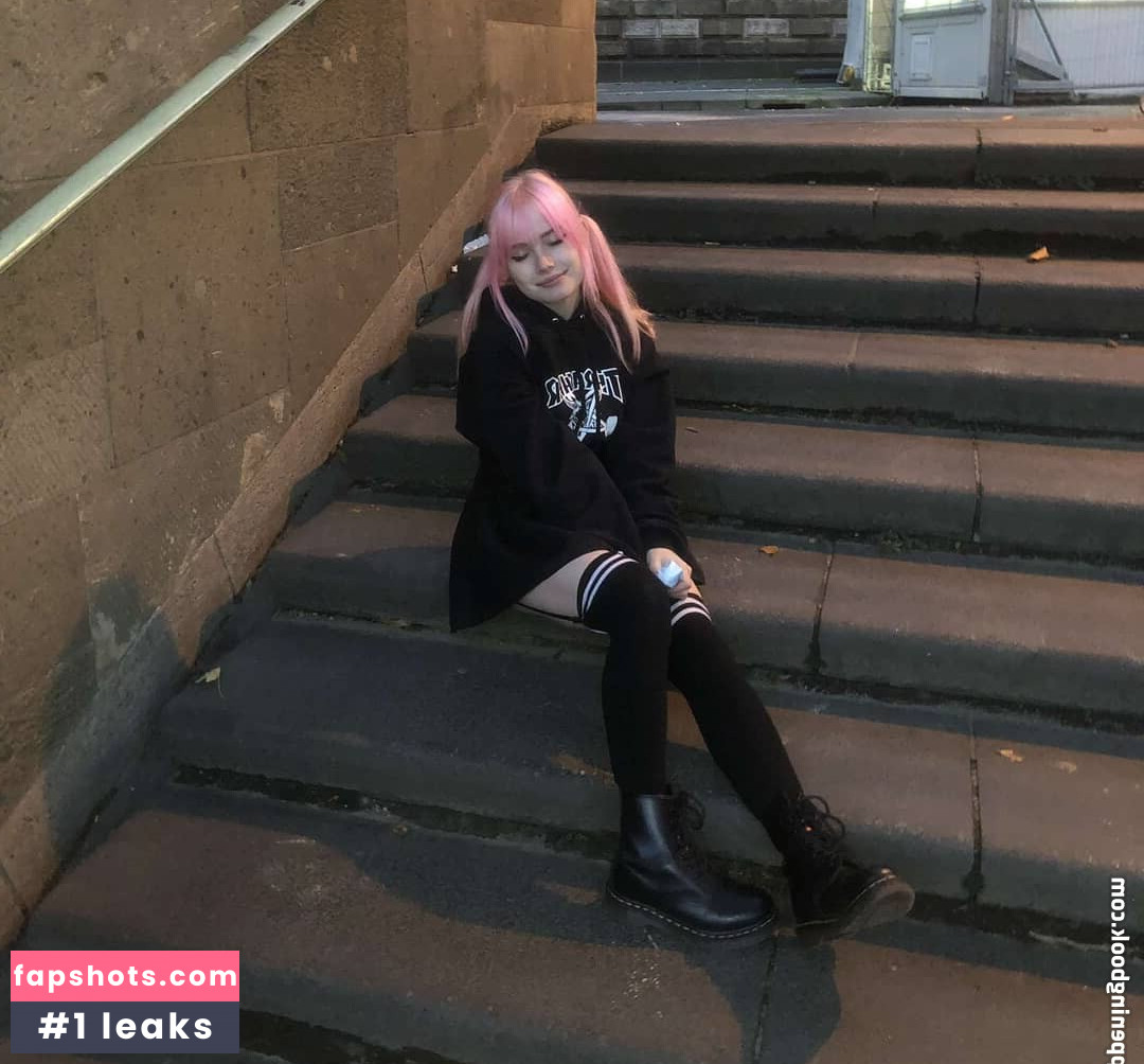 angelicmel gallery photo #3