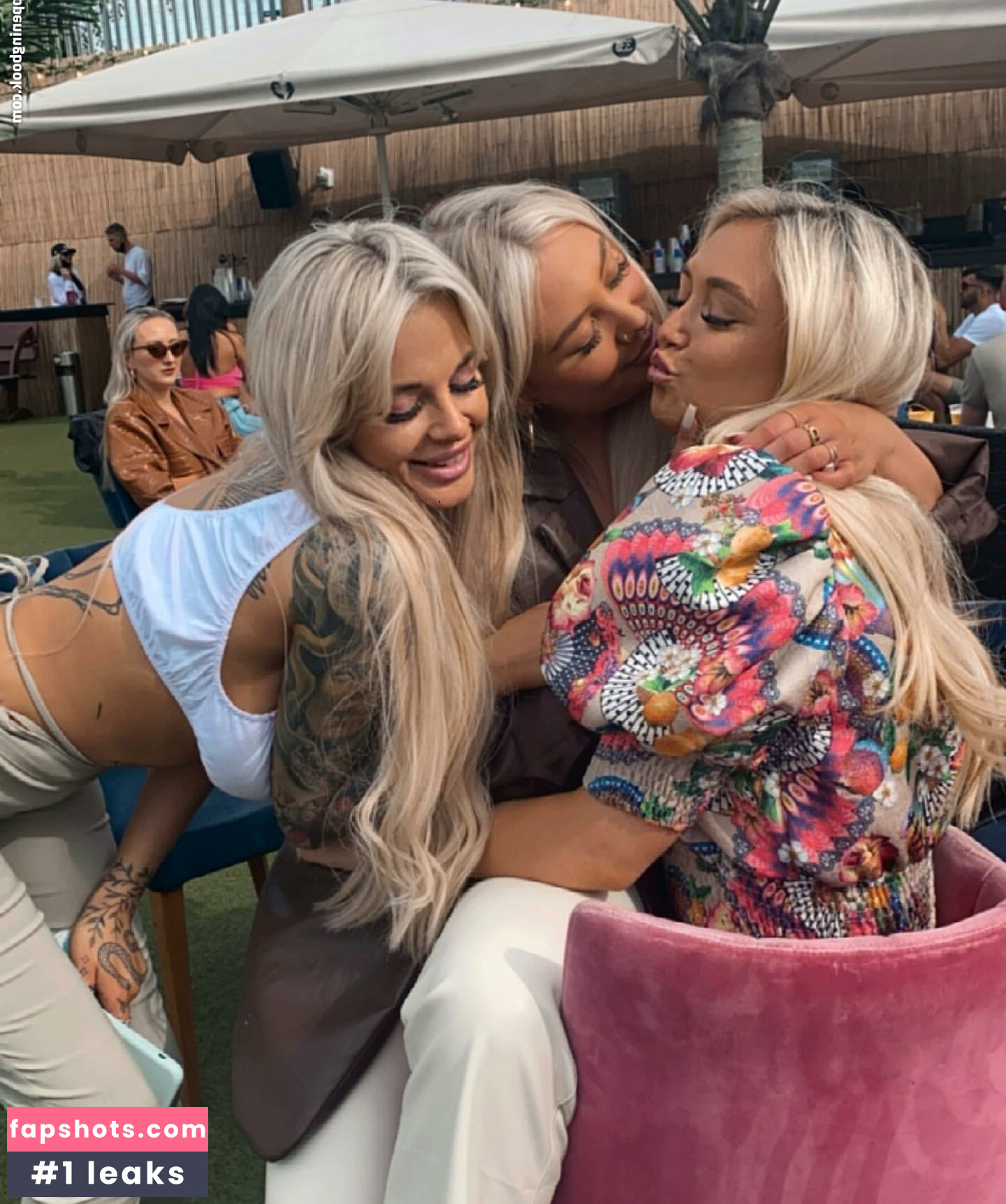 Angelika Kramer gallery photo #27