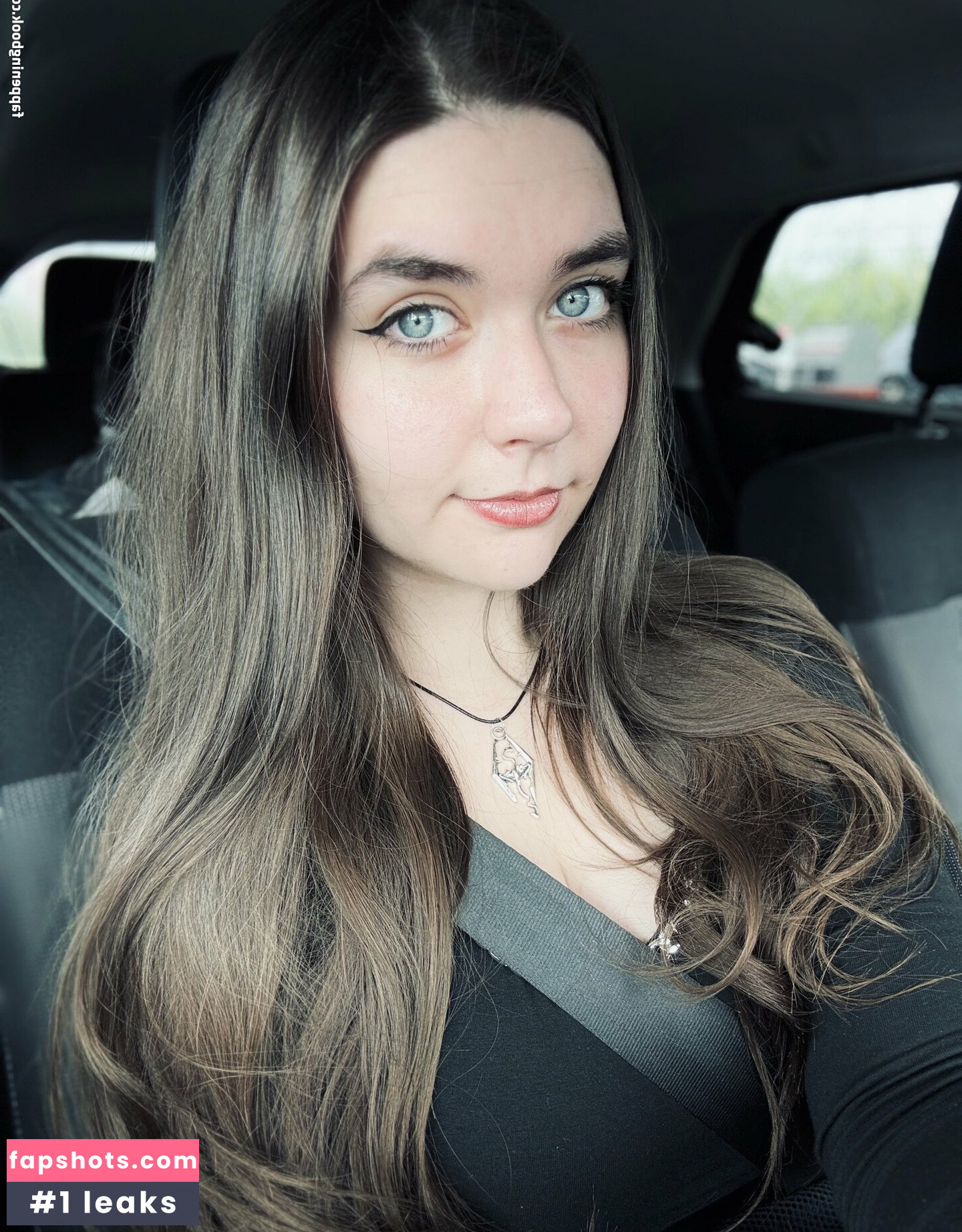 Angelika Seleznova gallery photo #3