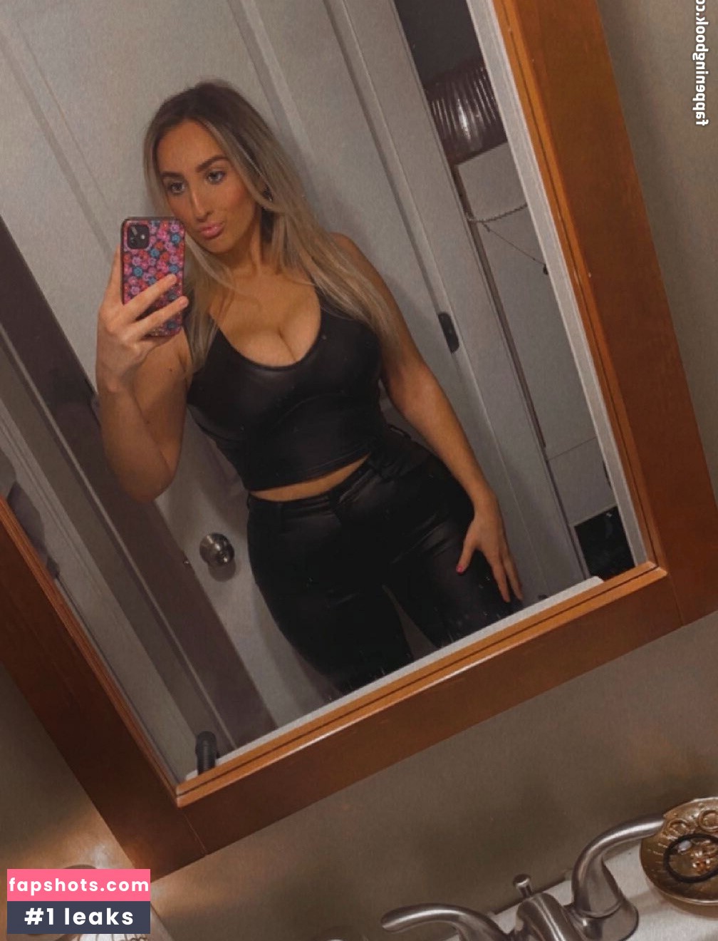 Angelina Cross gallery photo #13