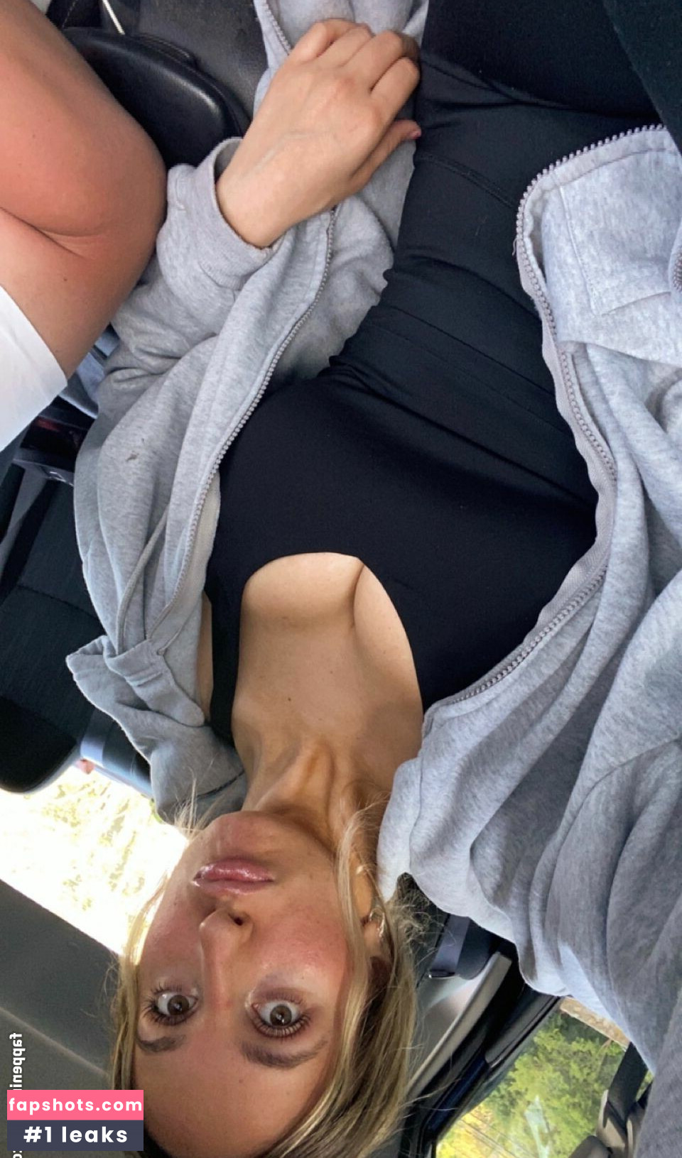 Angelina Cross gallery photo #5