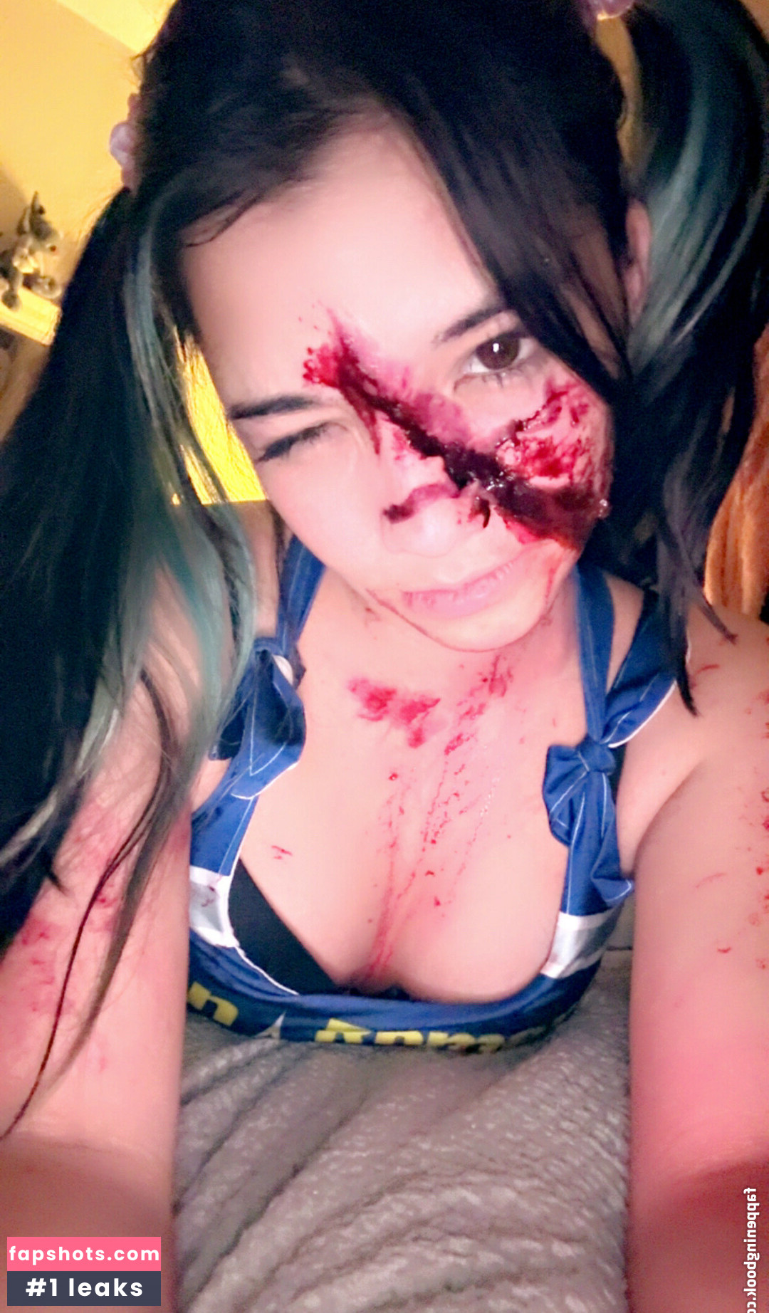 Angelina Fishtank gallery photo #6