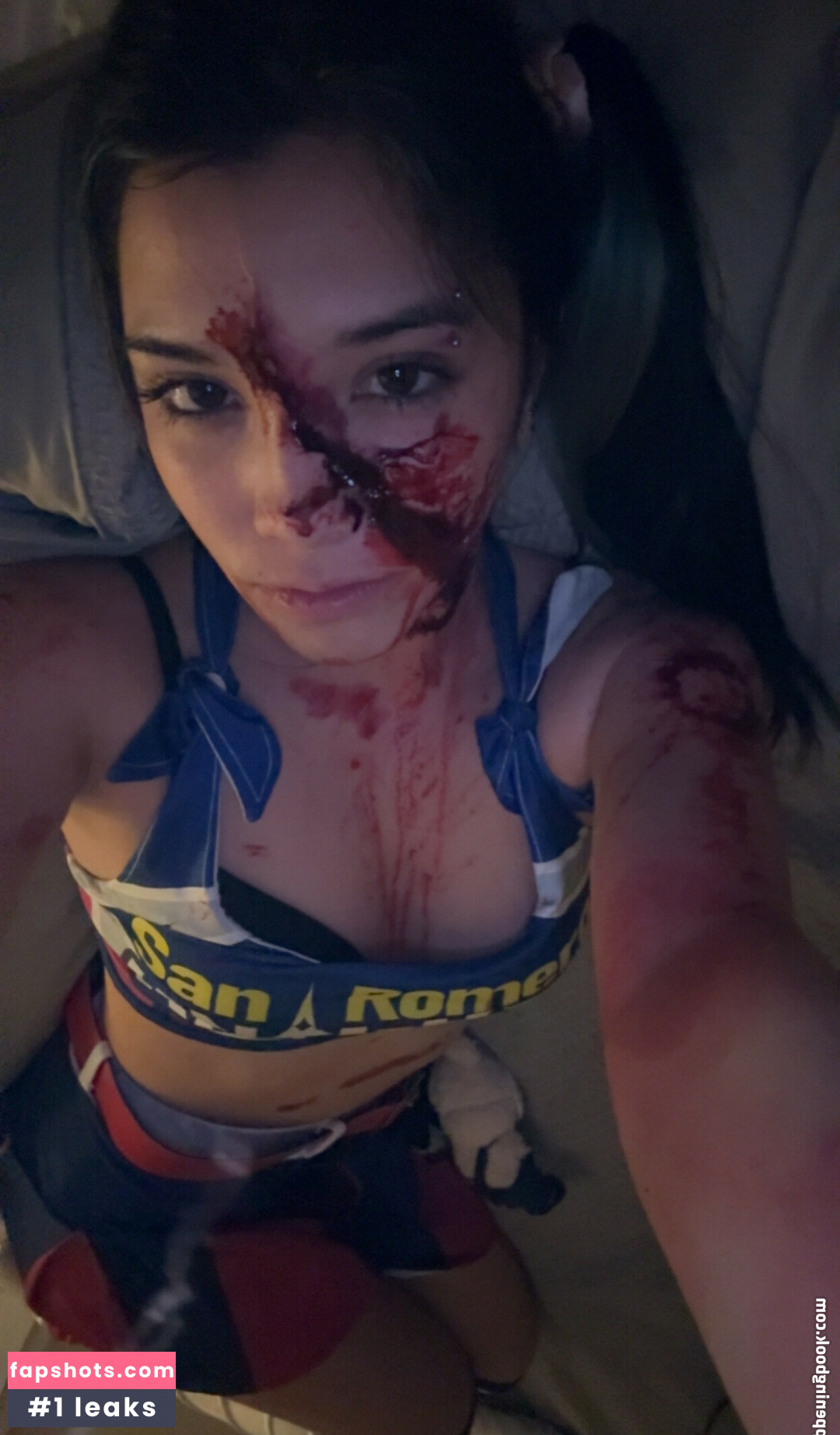 Angelina Fishtank gallery photo #8