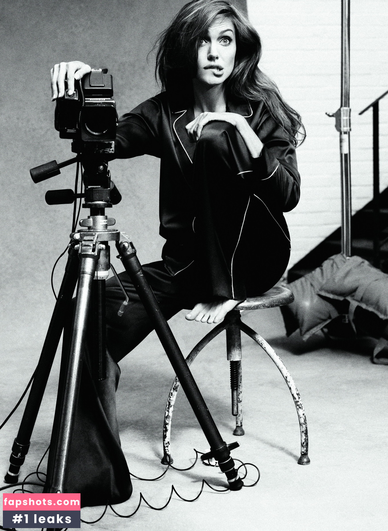 Angelina Jolie gallery photo #247