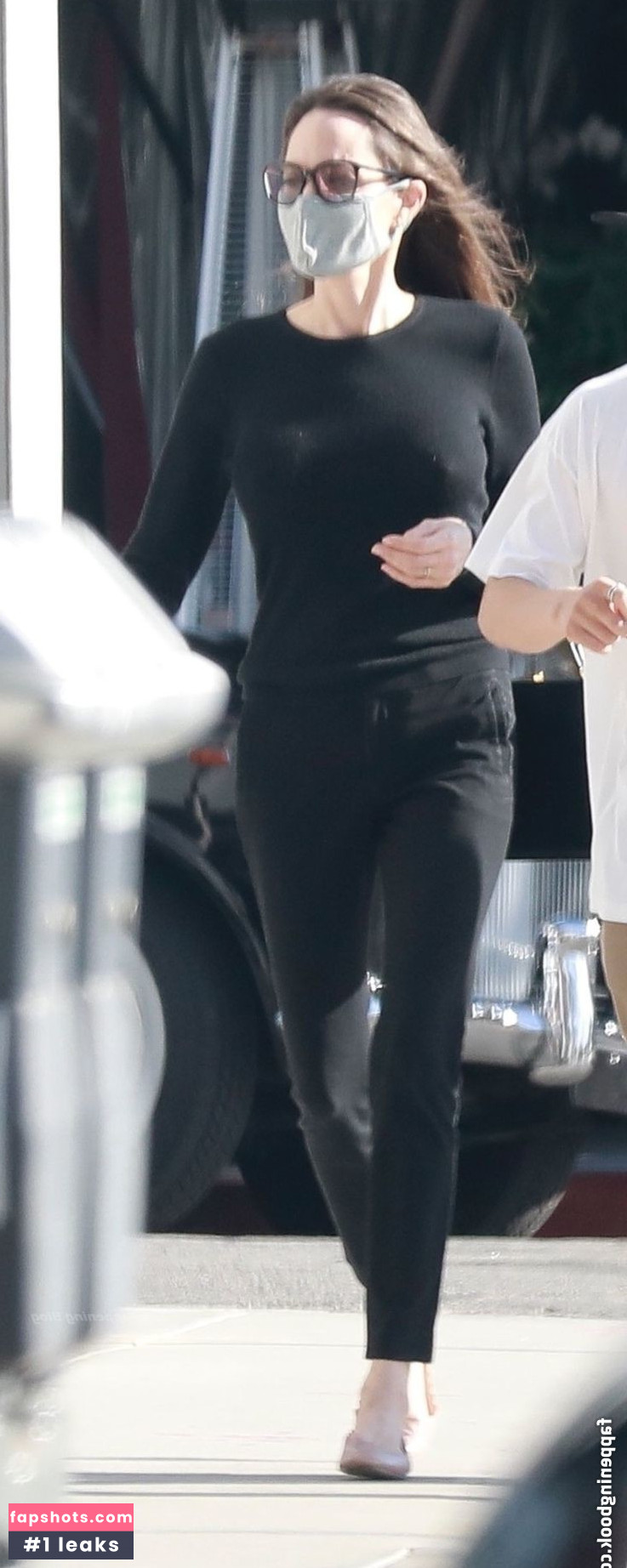 Angelina Jolie gallery photo #300