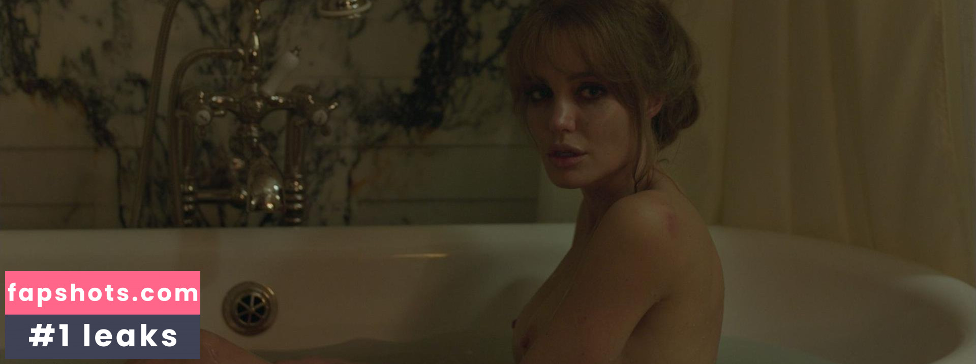 Angelina Jolie gallery photo #418