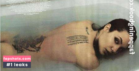 Angelina Jolie gallery photo #456