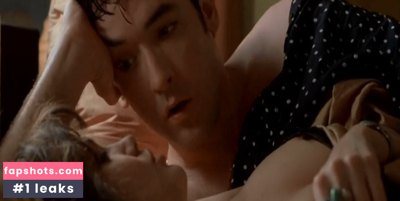 Angelina Jolie gallery photo #8