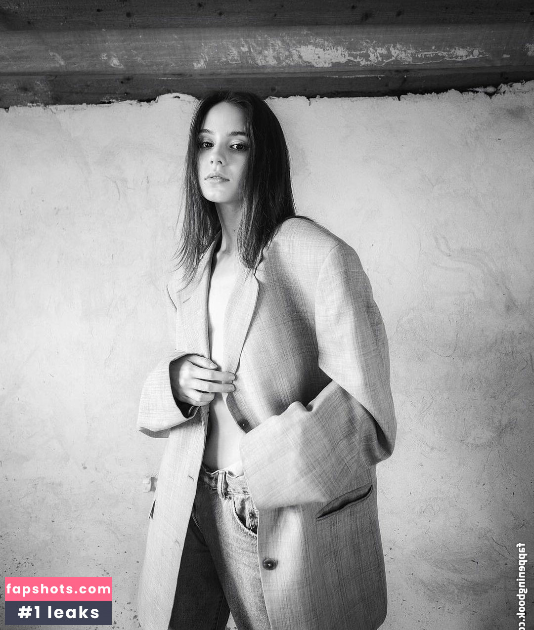 Angelina Romashka gallery photo #21