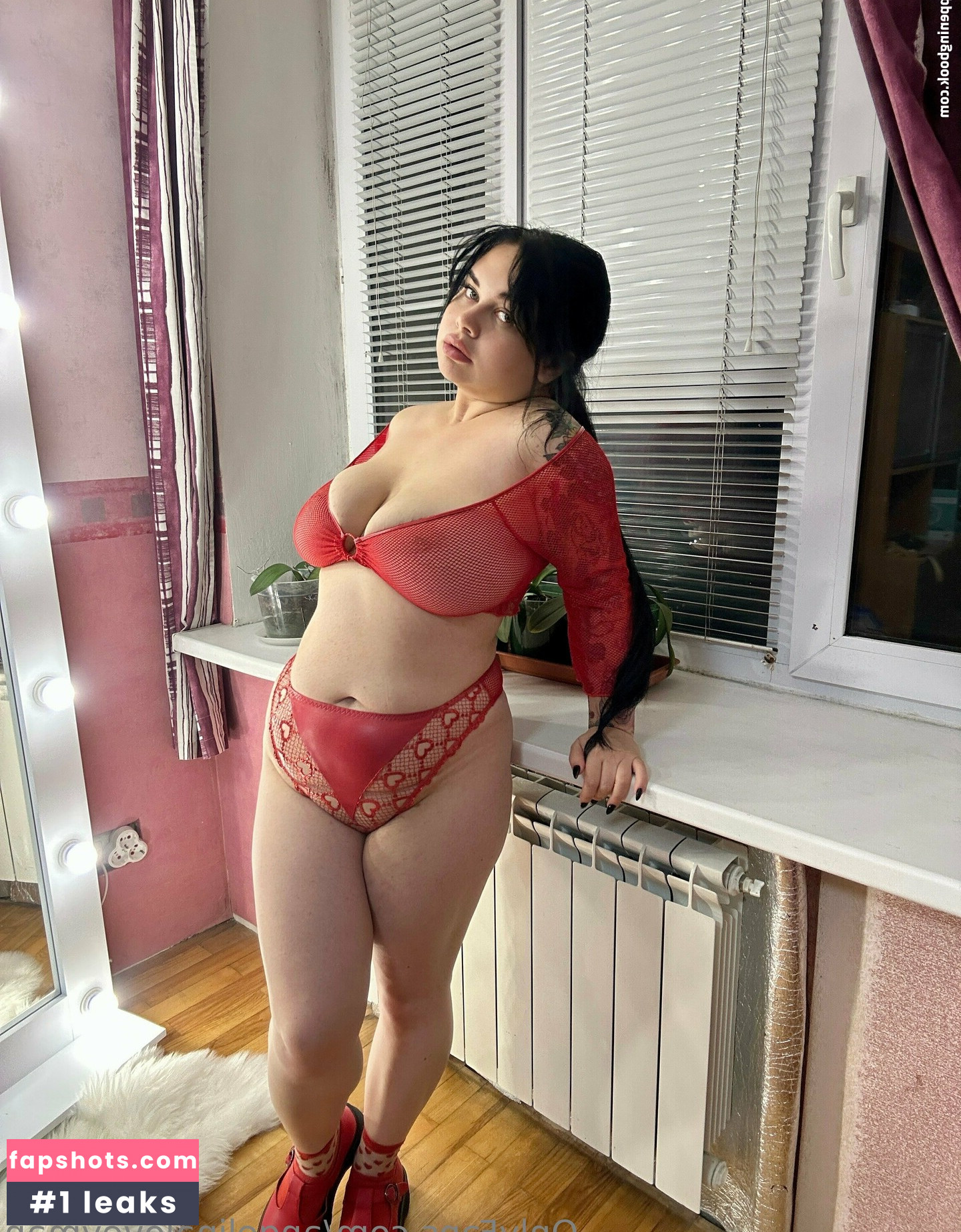 angelinaloveyman gallery photo #3