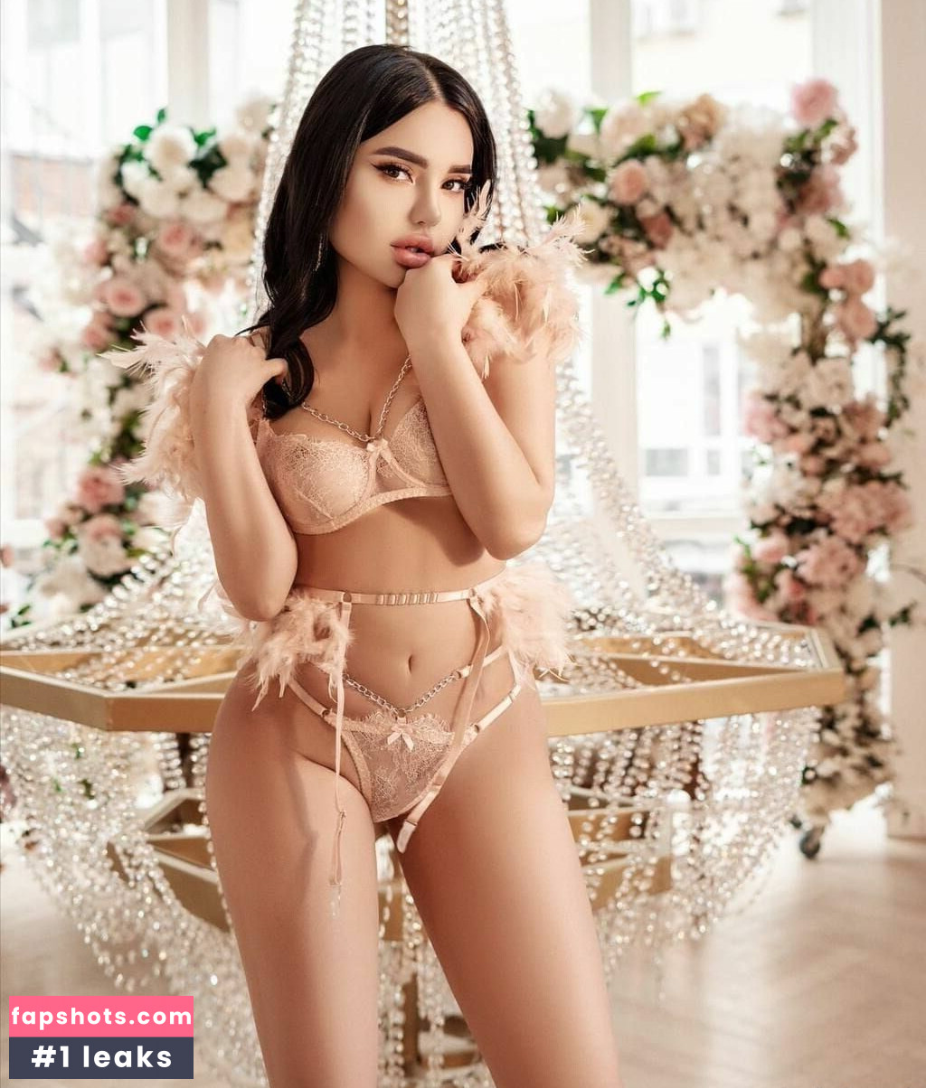 angelinavip gallery photo #3