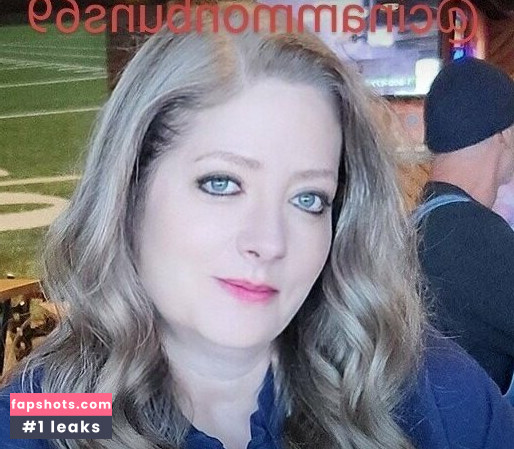 angelinredfree gallery photo #3