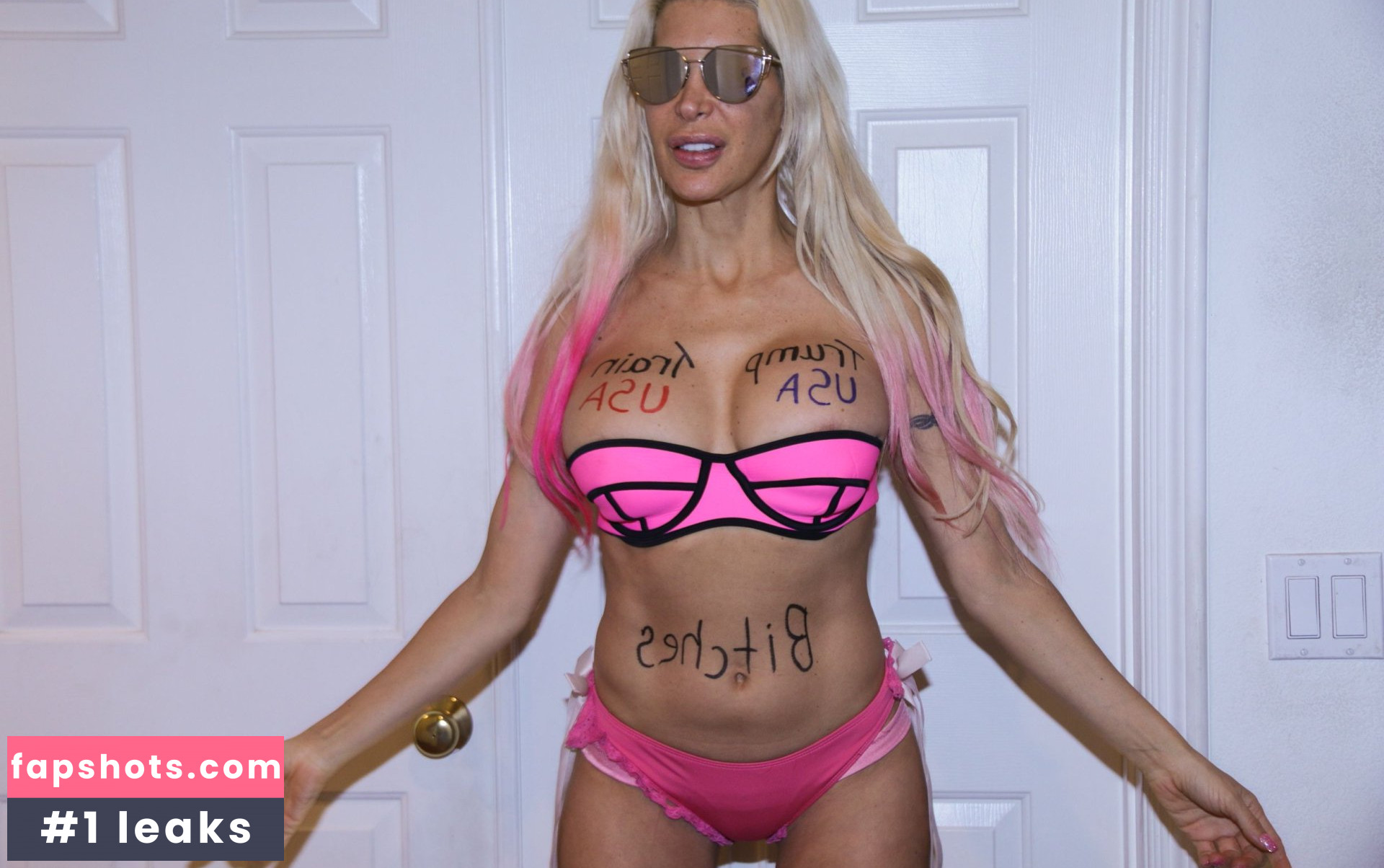 Angelique Morgan gallery photo #279