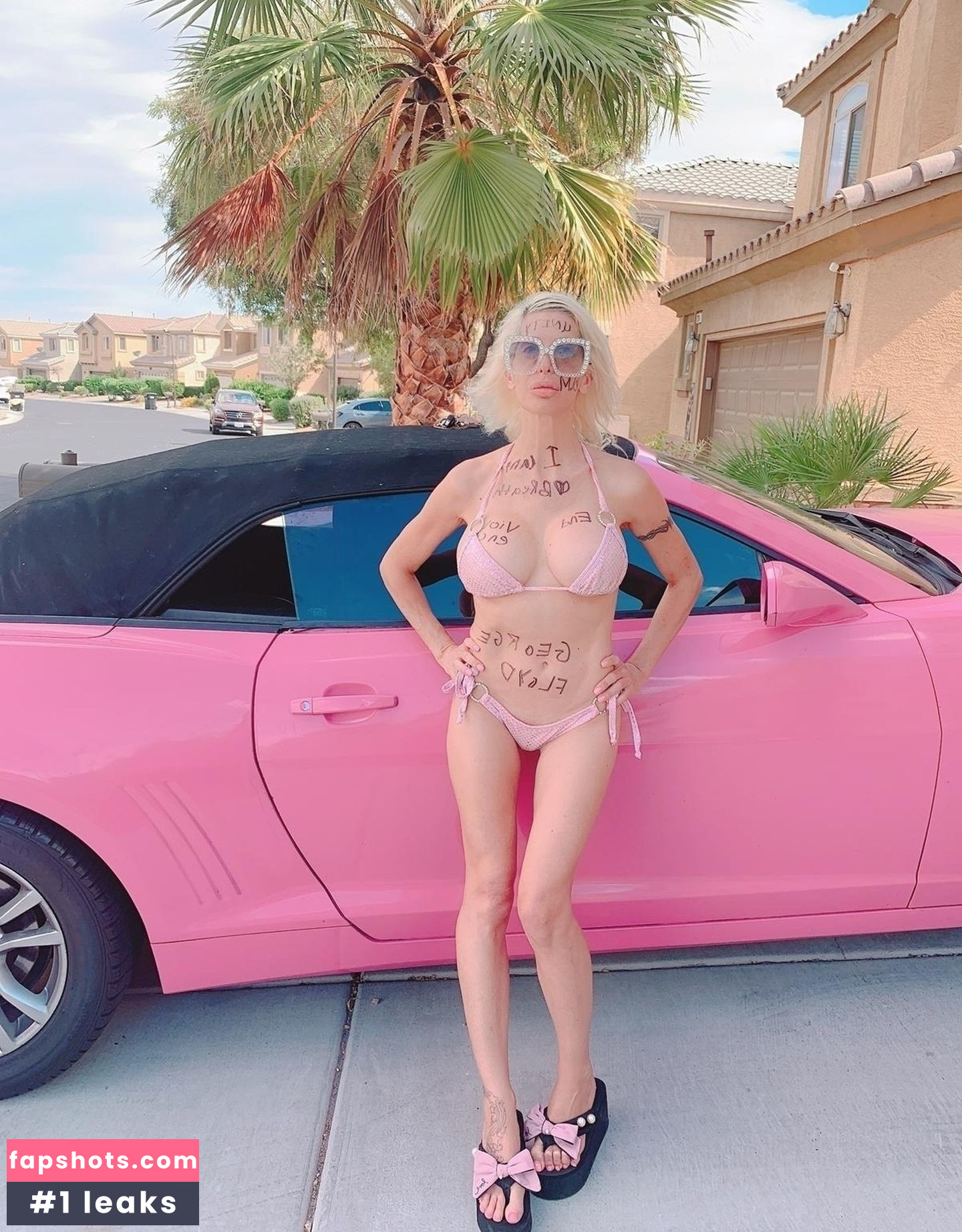 Angelique Morgan gallery photo #84