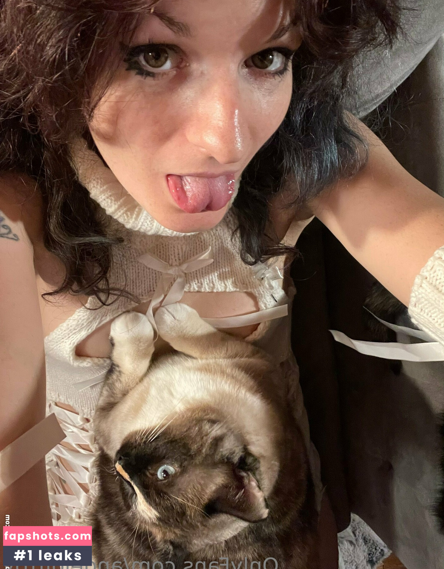 angeloftroy gallery photo #12