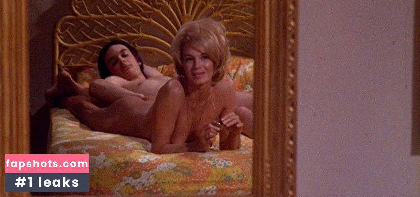 Angie Dickinson gallery photo #23