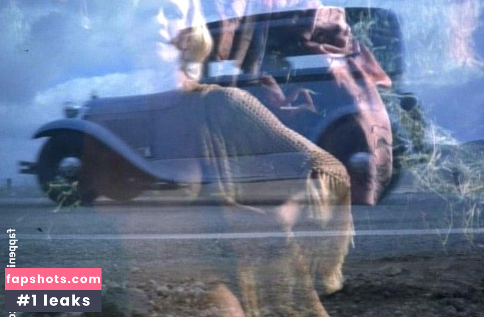 Angie Dickinson gallery photo #33