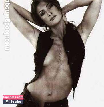 Angie Everhart gallery photo #19