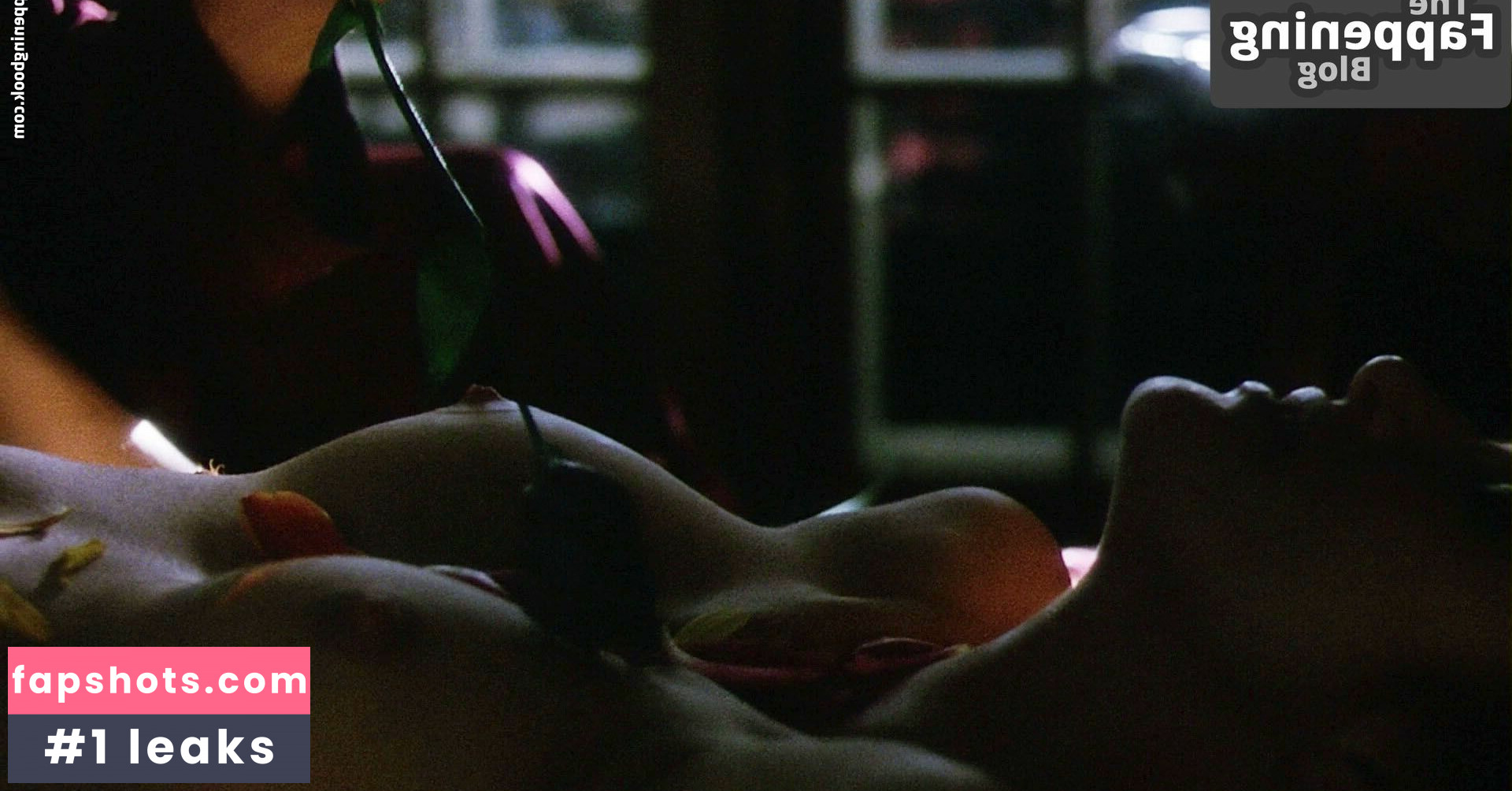 Angie Everhart gallery photo #31