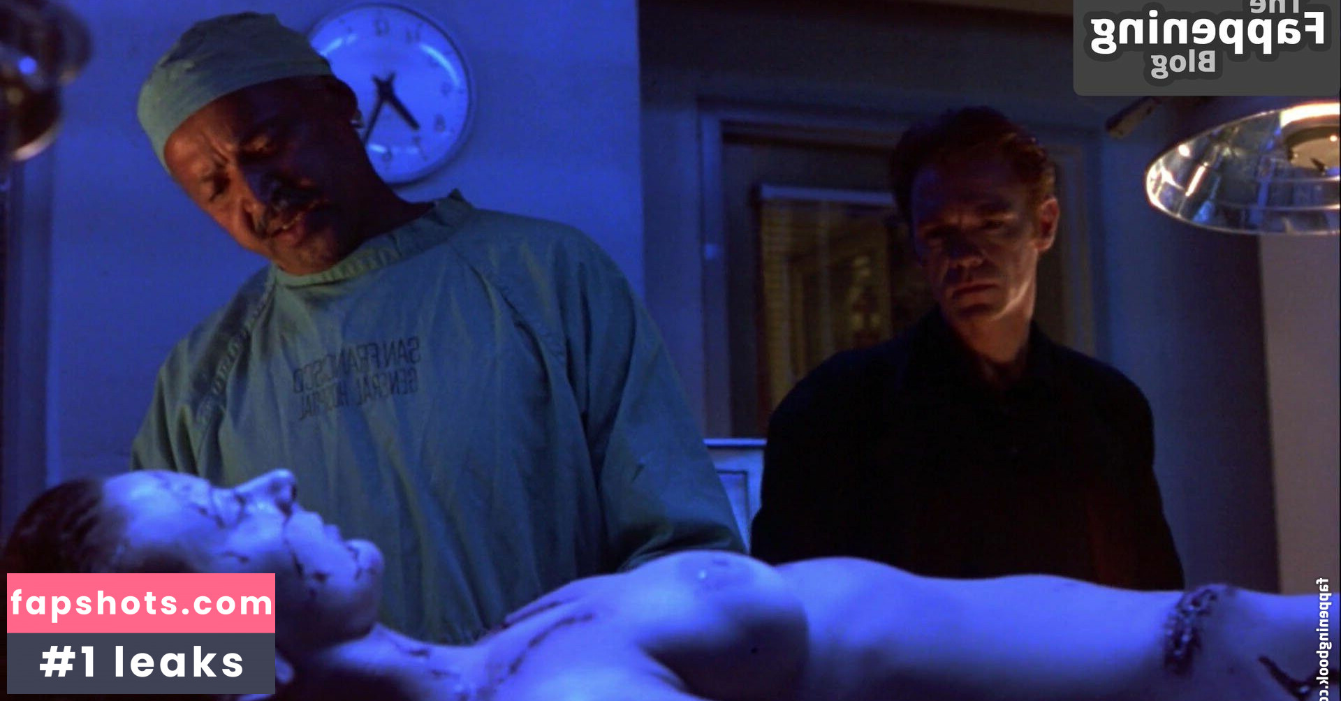 Angie Everhart gallery photo #35