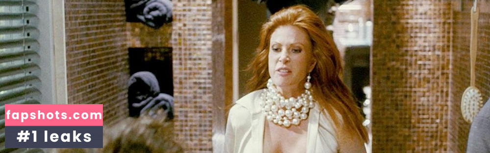 Angie Everhart gallery photo #59