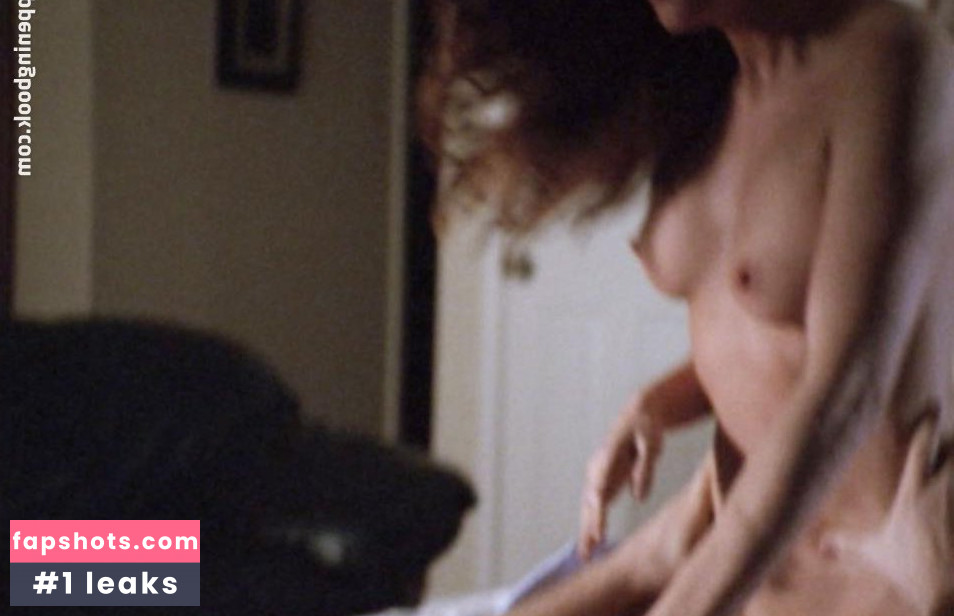 Angie Everhart gallery photo #84