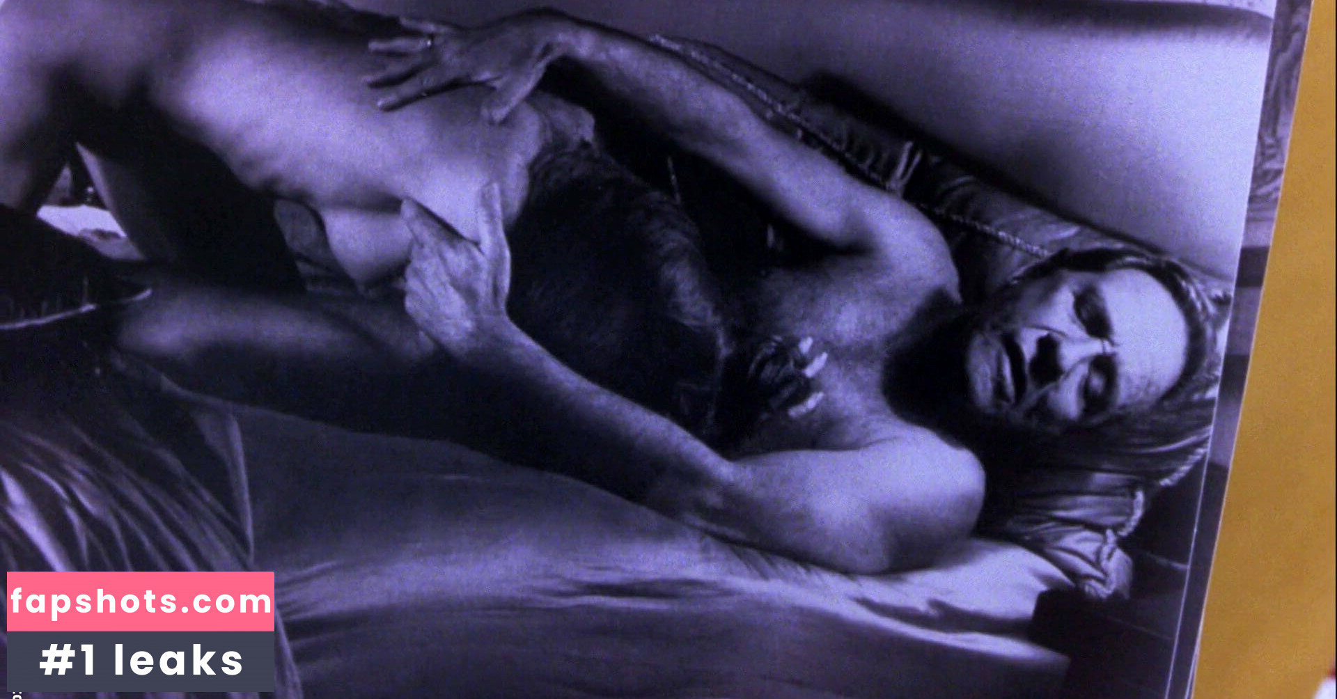 Angie Jade gallery photo #7