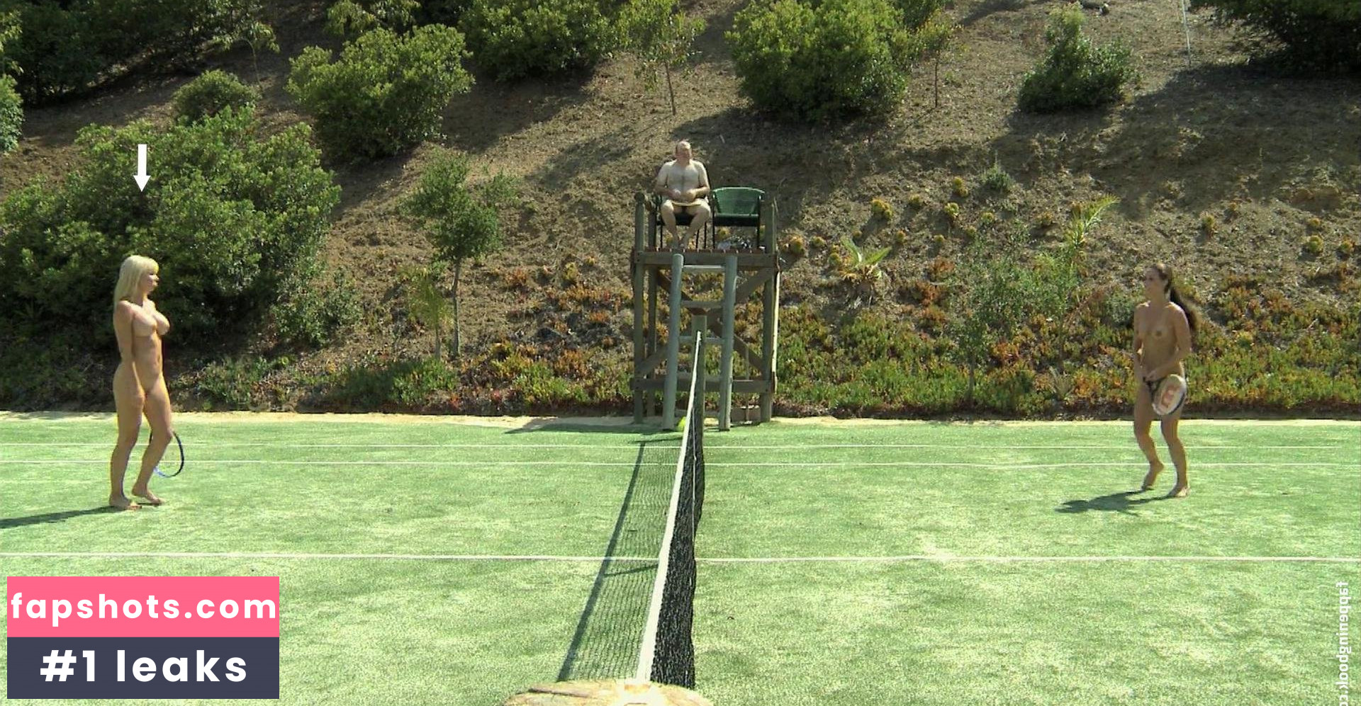 Angie Savage gallery photo #24