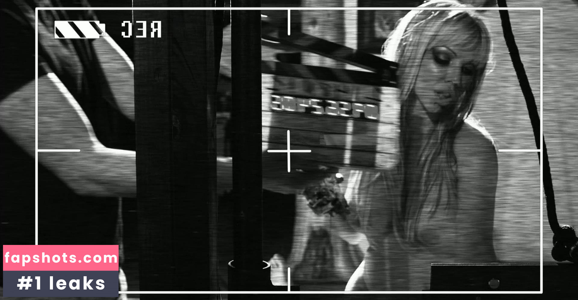 Angie Savage gallery photo #5