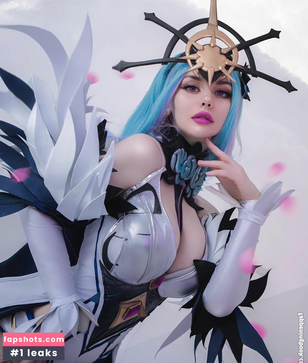 Angie Strelnikova gallery photo #17