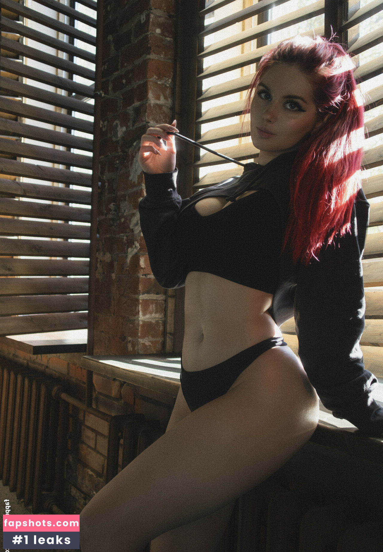 Angie Strelnikova gallery photo #32