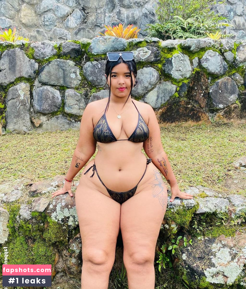 Angiecoss gallery photo #3