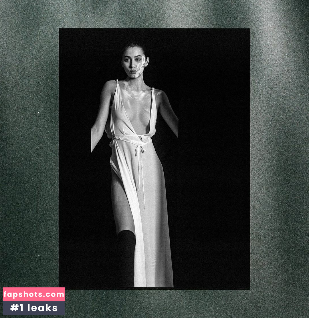 Ania Rybak gallery photo #30