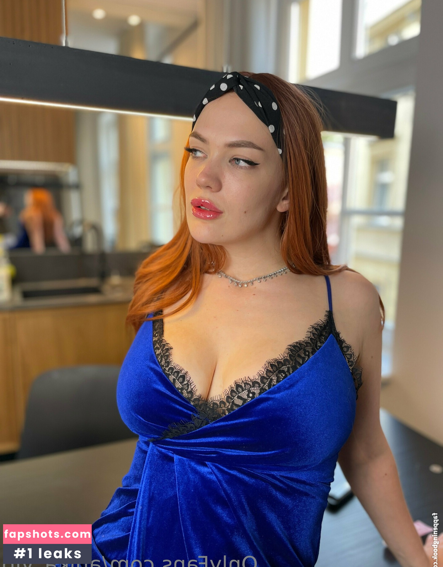 anika_vip gallery photo #6