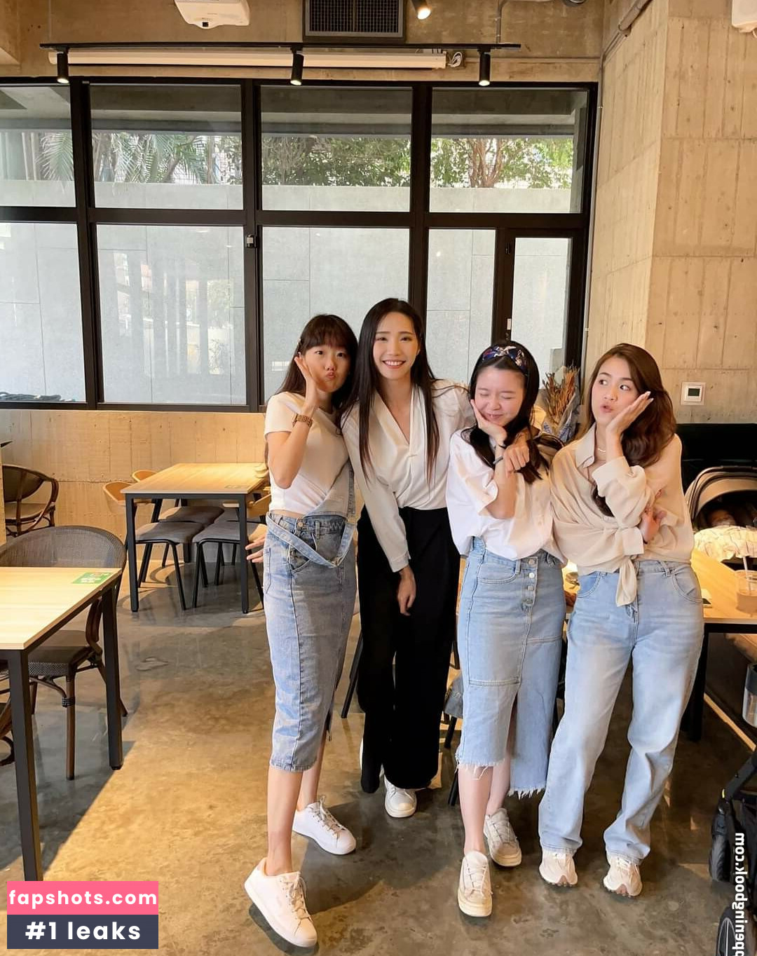 Anita Feifei gallery photo #63