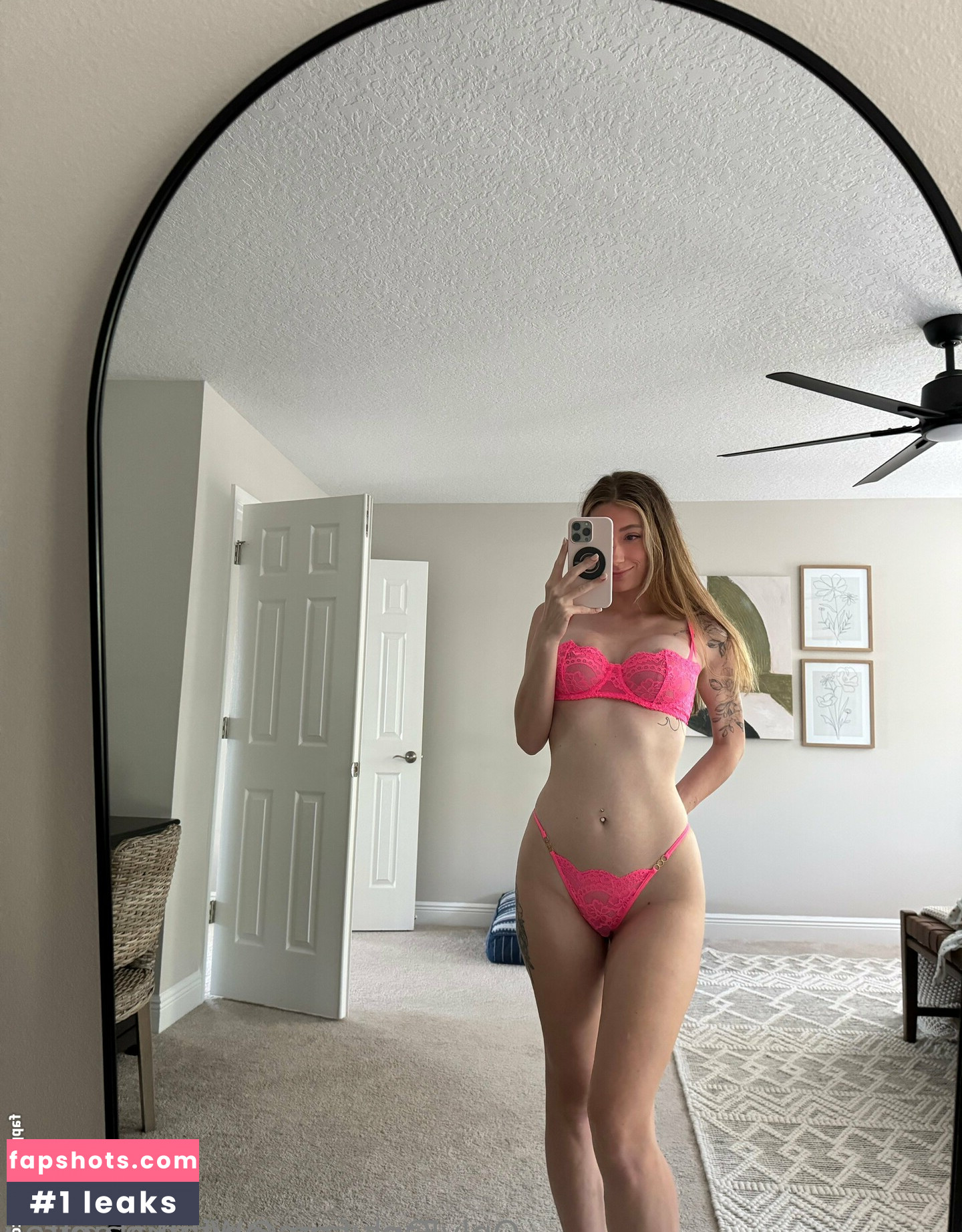 Anitadinamitax gallery photo #3