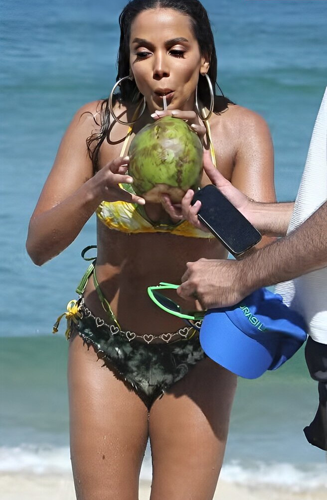 anitta gallery photo #727