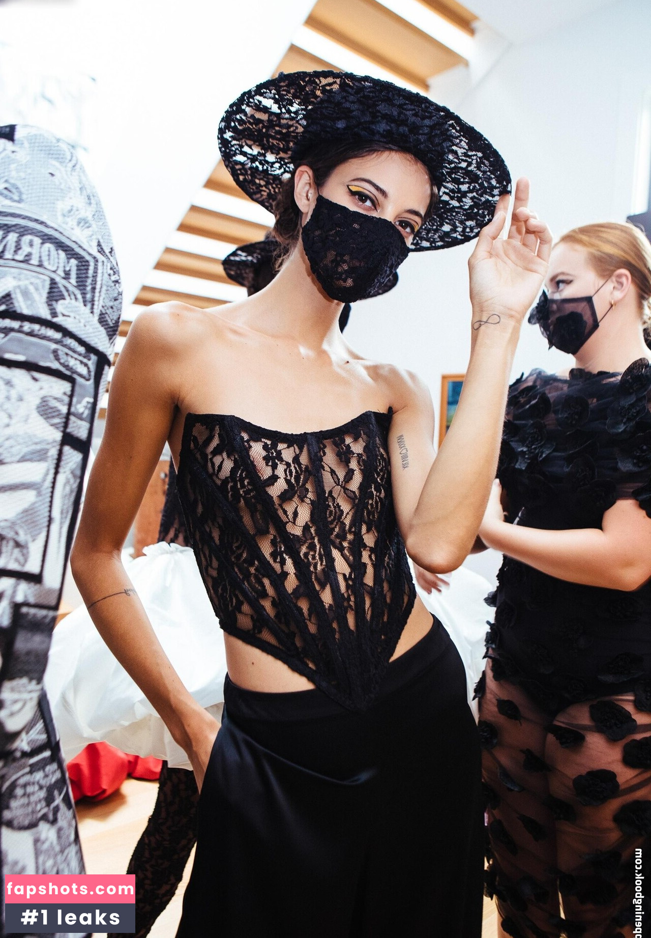 Anja Leuenberger gallery photo #23