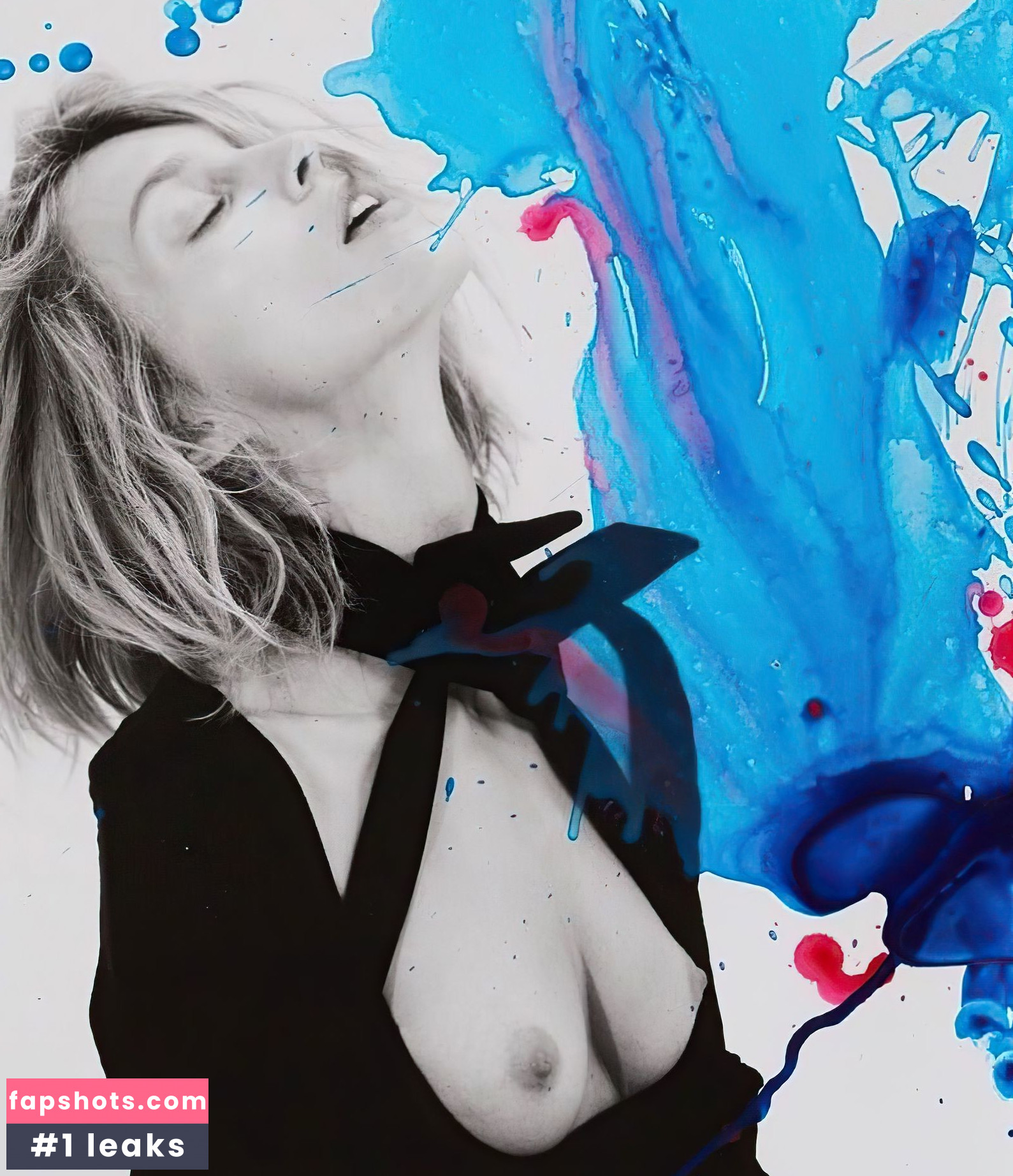 Anja Rubik gallery photo #191